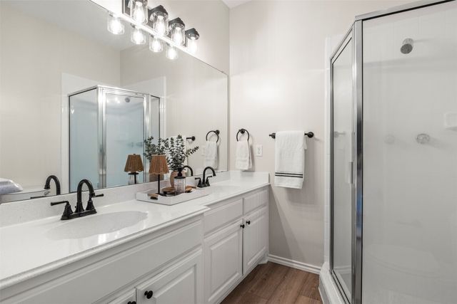 804 Virginia Boulevard, Midlothian, TX 76065
