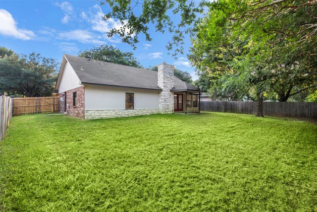 804 Virginia Boulevard, Midlothian, TX 76065