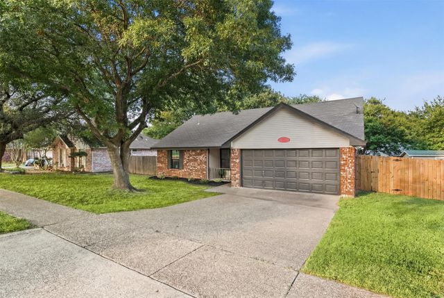 804 Virginia Boulevard, Midlothian, TX 76065