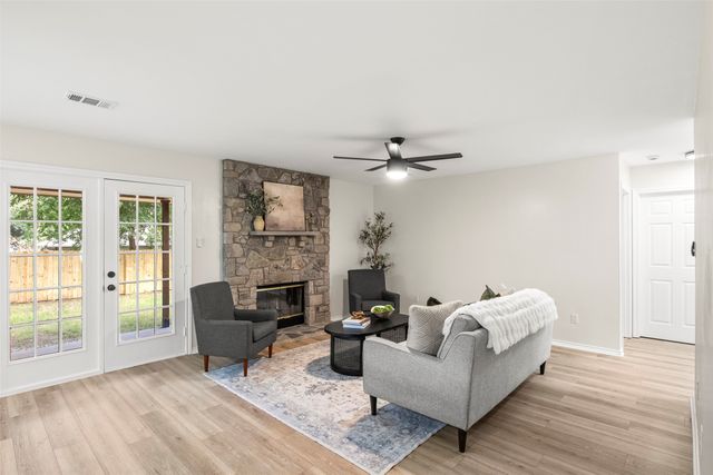 804 Virginia Boulevard, Midlothian, TX 76065