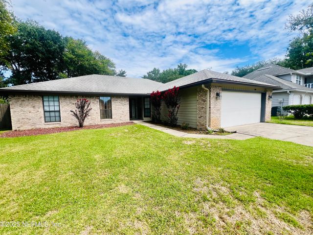 8456 BANDERA Circle W, Jacksonville, FL 32244