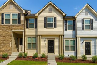 14313 Foxcroft Road, Raleigh, NC 27614