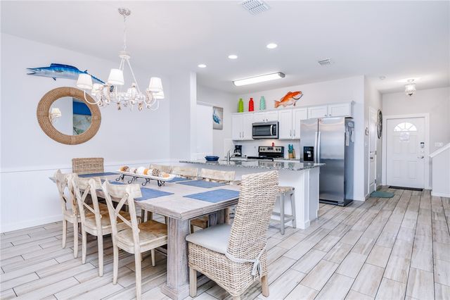 1813 S 11th St 502, Port Aransas, TX 78373