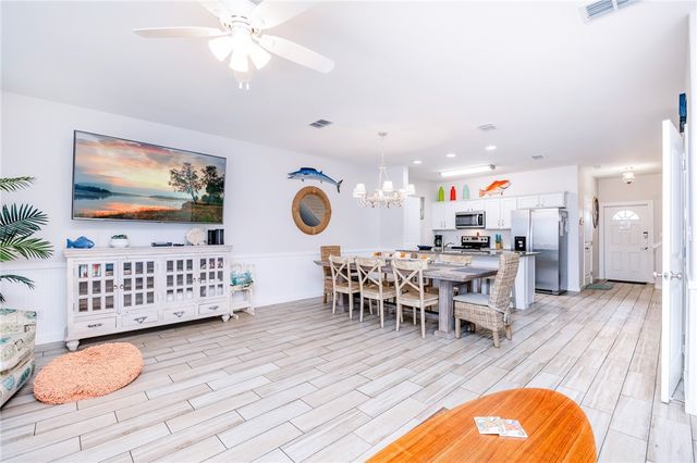 1813 S 11th St 502, Port Aransas, TX 78373