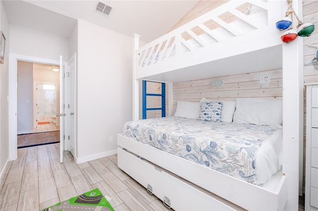 1813 S 11th St 502, Port Aransas, TX 78373