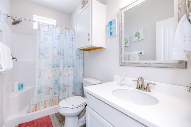 1813 S 11th St 502, Port Aransas, TX 78373