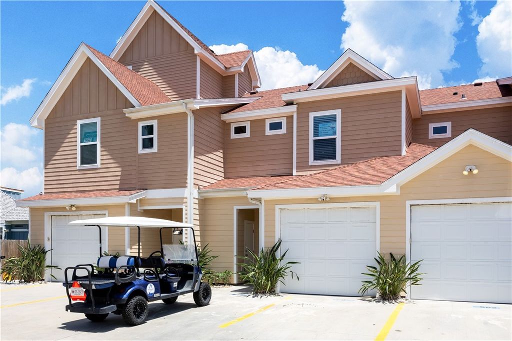 1813 S 11th St 502, Port Aransas, TX 78373