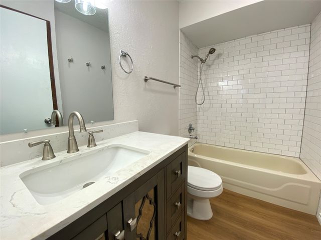 1217 Neptune Drive, Cedar Hill, TX 75104