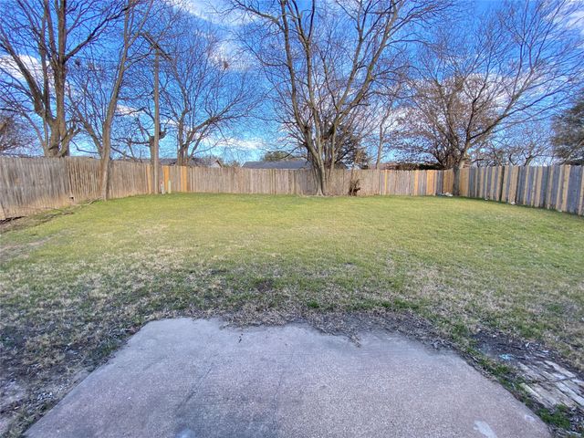 1217 Neptune Drive, Cedar Hill, TX 75104