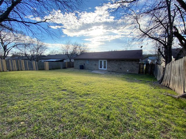 1217 Neptune Drive, Cedar Hill, TX 75104