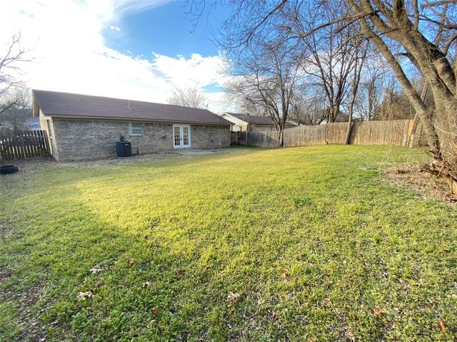 1217 Neptune Drive, Cedar Hill, TX 75104