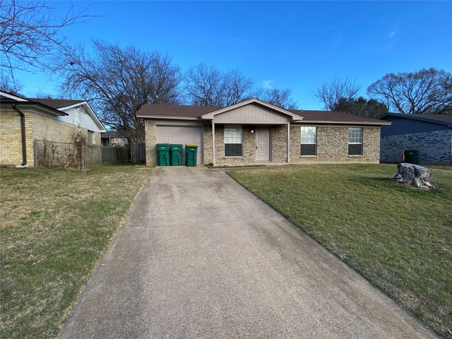 1217 Neptune Drive, Cedar Hill, TX 75104
