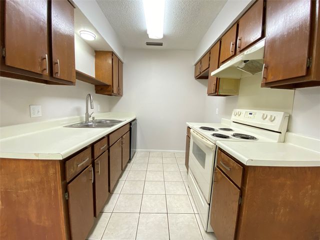 1217 Neptune Drive, Cedar Hill, TX 75104