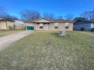 1217 Neptune Drive, Cedar Hill, TX 75104