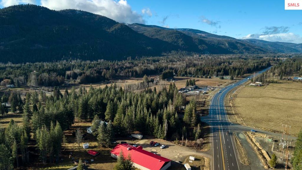 64 W Bronx, Ponderay, ID 83864 photo 9