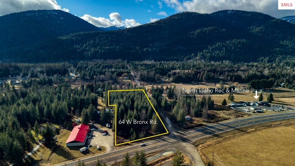 64 W Bronx, Ponderay, ID 83864 photo 2