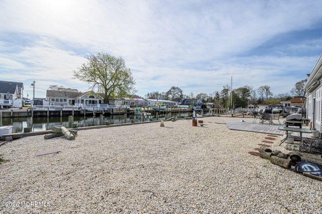 613 Winthrop Drive, Forked River, NJ 08731