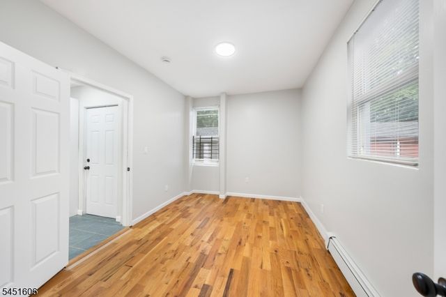 63 S 7Th St, Newark City, NJ 07107
