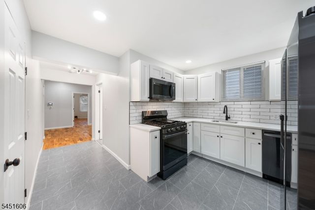 63 S 7Th St, Newark City, NJ 07107