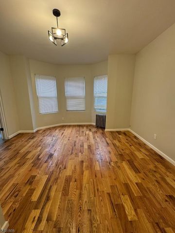 63 S 7Th St, Newark City, NJ 07107