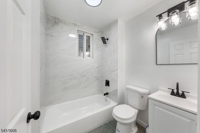 63 S 7Th St, Newark City, NJ 07107