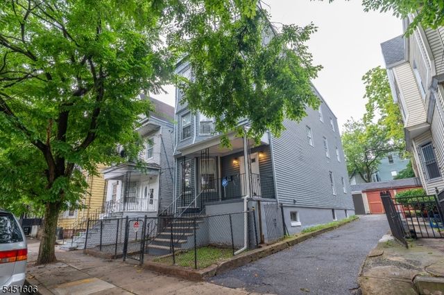 63 S 7Th St, Newark City, NJ 07107