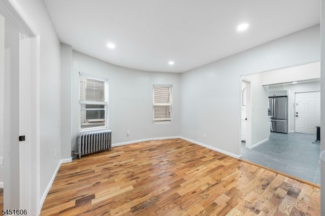 63 S 7Th St, Newark City, NJ 07107