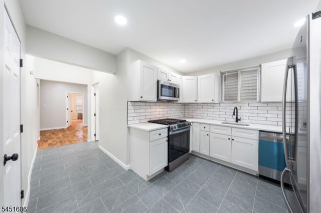 63 S 7Th St, Newark City, NJ 07107