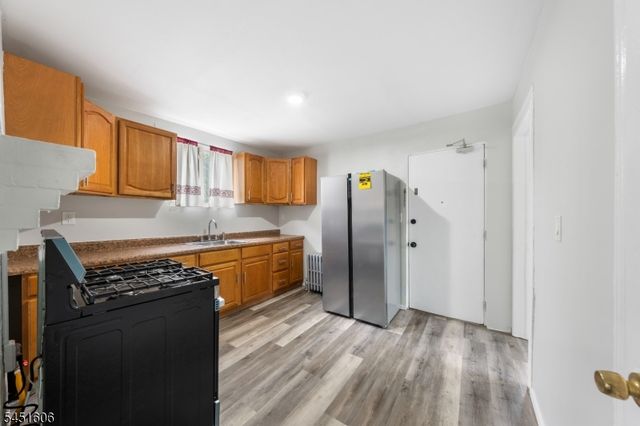 63 S 7Th St, Newark City, NJ 07107