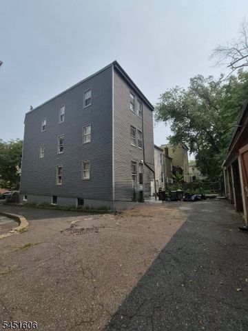 63 S 7Th St, Newark City, NJ 07107