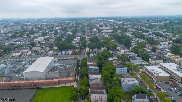 63 S 7Th St, Newark City, NJ 07107