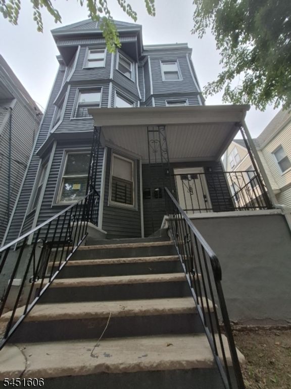 63 S 7Th St, Newark City, NJ 07107
