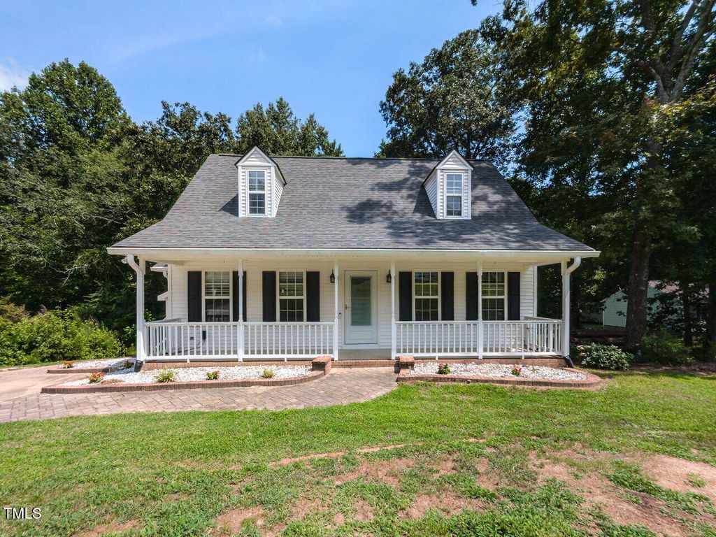 98 Starcroft Drive, Fuquay Varina, NC 27526