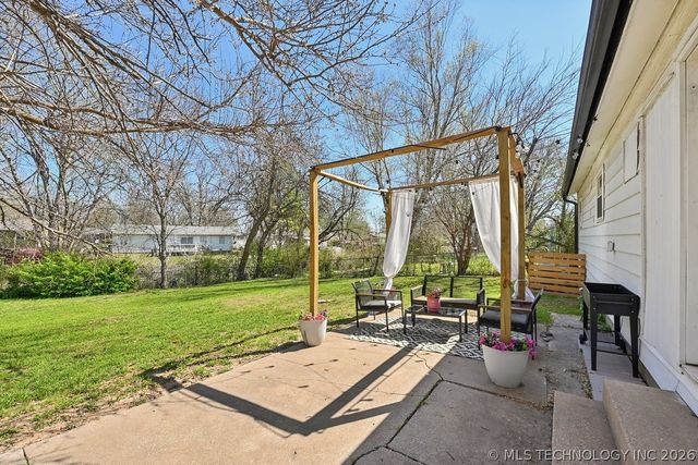 1009 S Elm Place, Broken Arrow, OK 74012