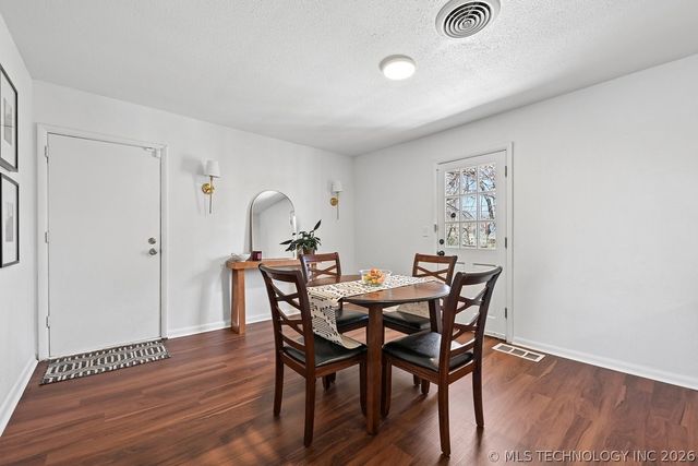 1009 S Elm Place, Broken Arrow, OK 74012