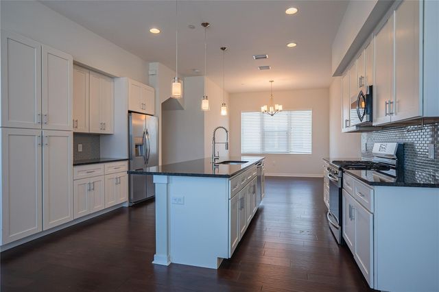 339 8TH STREET N, St Petersburg, FL 33701