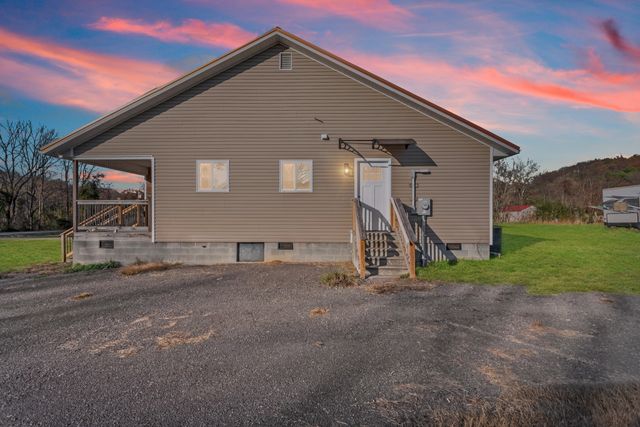 8637 Dog Branch Rd, Mount Pleasant, TN 38474