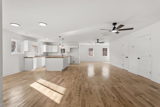 8637 Dog Branch Rd, Mount Pleasant, TN 38474