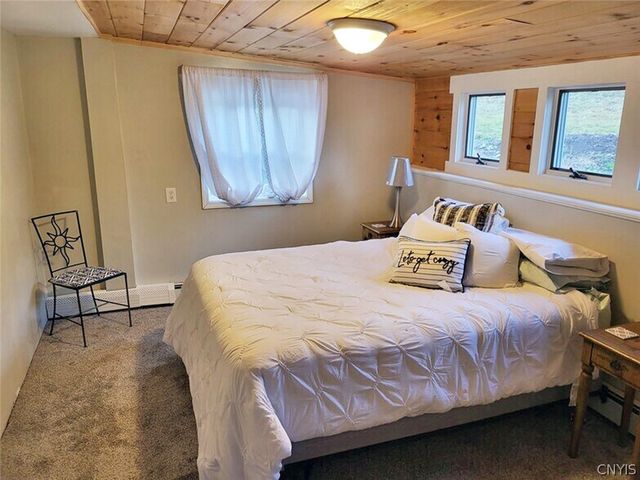 11 Corwin Street, Cazenovia, NY 13035