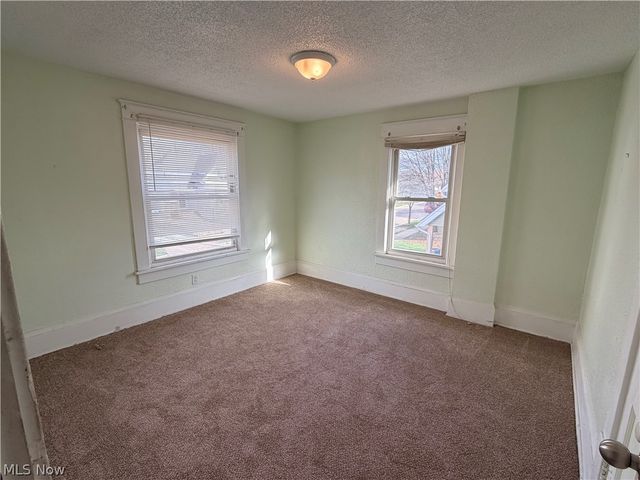 320 Para Avenue, Akron, OH 44305
