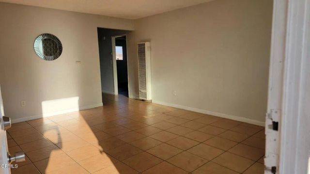 153 W Cascade Drive D, Rialto, CA 92376