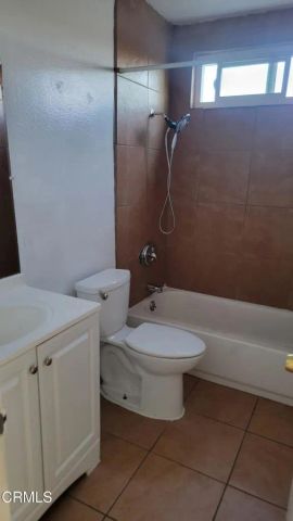 153 W Cascade Drive D, Rialto, CA 92376