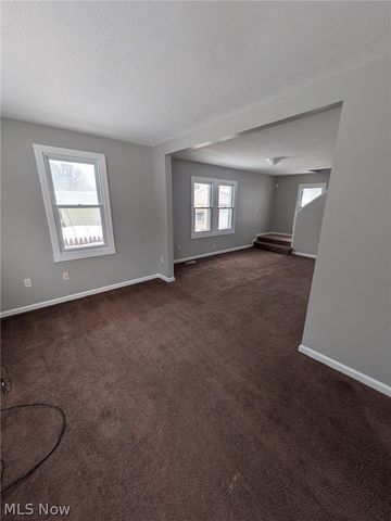 19450 McCracken Road, Maple Heights, OH 44137