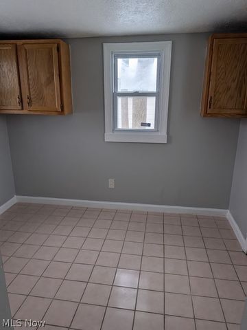 19450 McCracken Road, Maple Heights, OH 44137