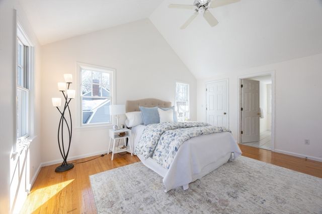 81 Parish Rd, Needham, MA 02494