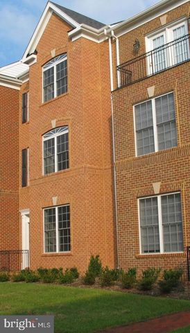 705 VESTAL ST, Woodbridge, VA 22191