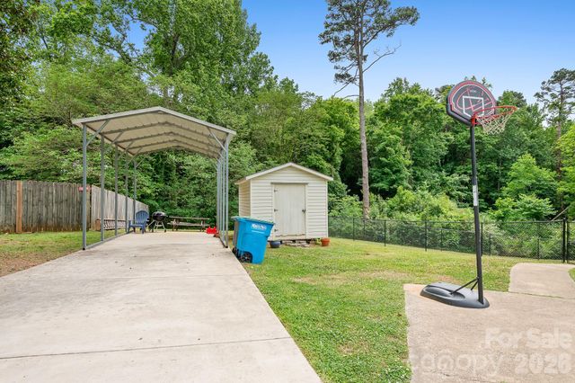 2201 Jackson Street, Belmont, NC 28012