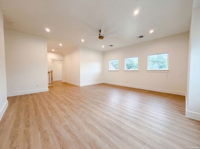 4211 HONEYCOMB ST, San Antonio, TX 78230