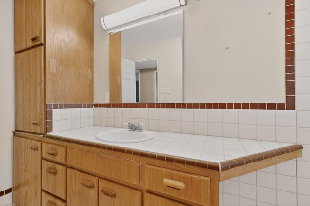 202 Placitas Road NE, Albuquerque, NM 87107