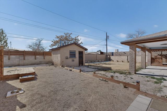 202 Placitas Road NE, Albuquerque, NM 87107